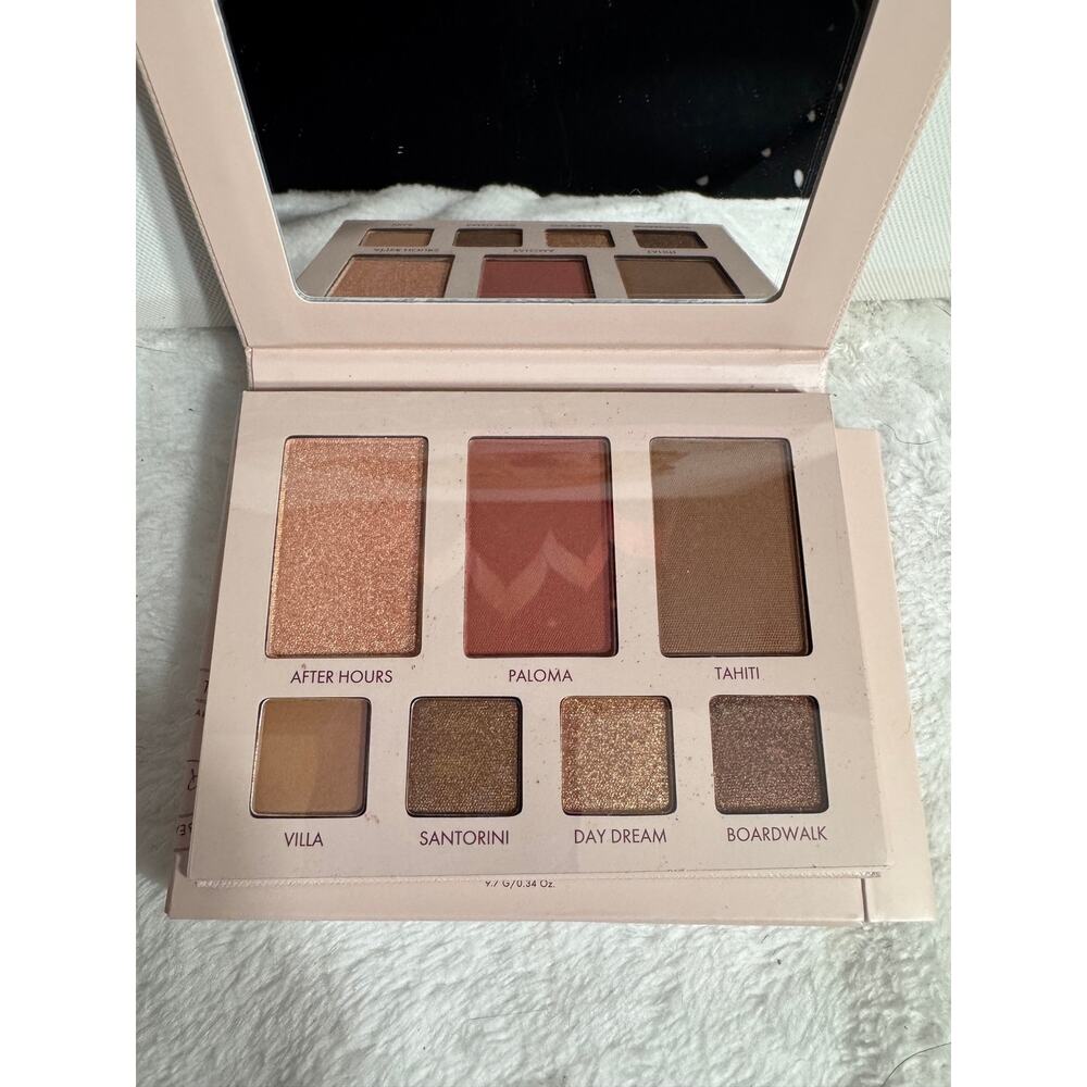 NIB Wander Beauty Island Hop Getaway Eye & Face Palette